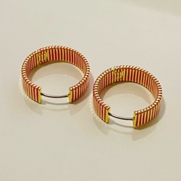 Gorjana New 18k Gold Plated Brass Catalina Enamel Hoops Pink - Picture 5 of 5